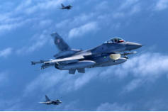 Nach dem angeblichen Eindringen russischer Drohnen - so die dpa ohne Quellenangabe - ist ein in Polen beschdigtes Haus offenbar von der Rakete eines westlichen Kampfjets getroffen worden. Alles deutet darauf hin, dass das eine Rakete war, die von unse