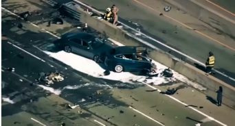 Tesla hat unz�hlige schwere Zwischenf�lle verheimlicht, die Zusammenhang mit dem Autopilot-System stehen.