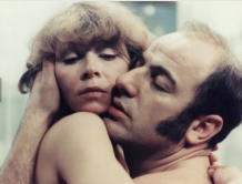 Das Versteck (1978); 1977 reiste Krug in den Westen aus. Sein Film mit der ebenfallsgeflüchteten Jutta Hoffmann kam erst 1978 ausdemGiftschrank in der DDR-Kinos.